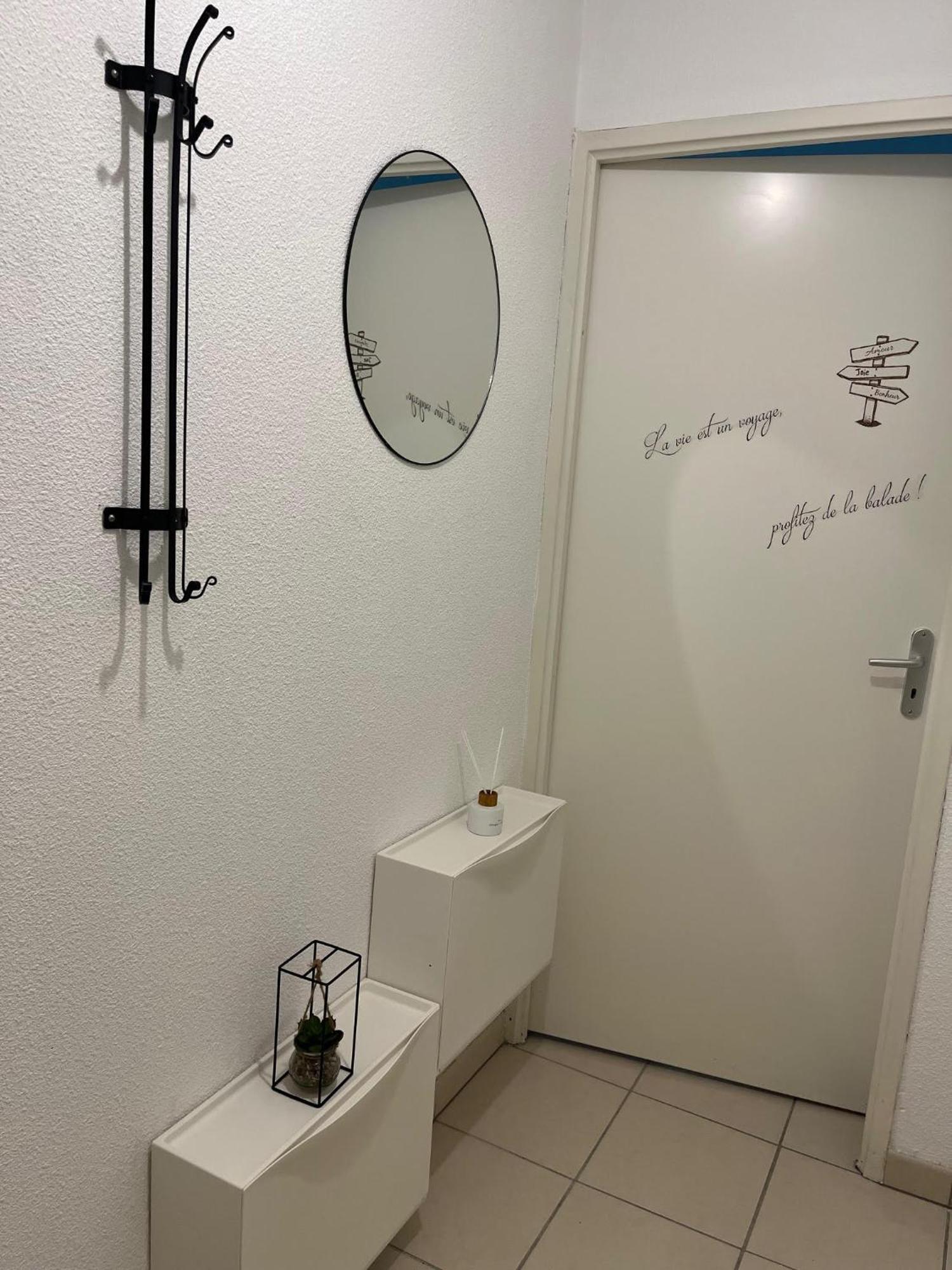 Studio Cosy Монрежо Экстерьер фото